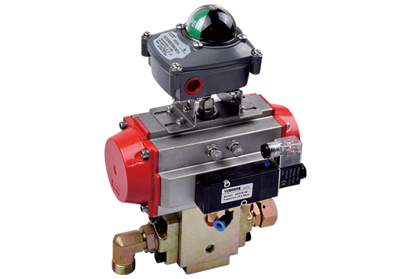 High and low pressure switching valve